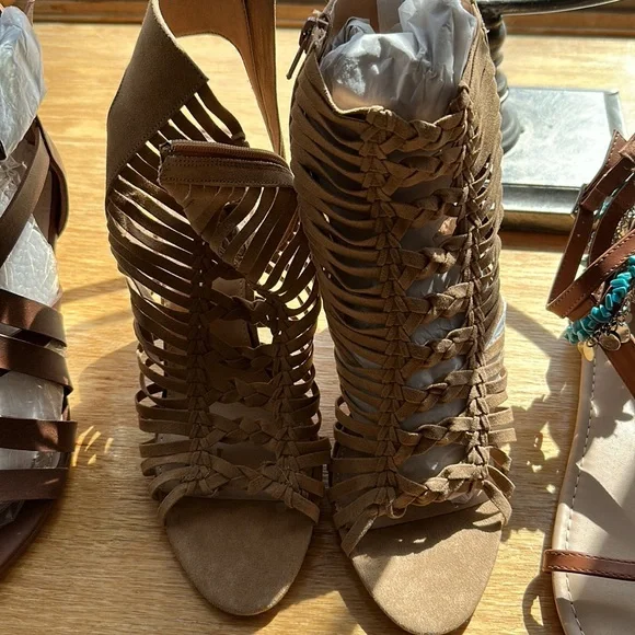 Summer Sandals Sz 9 Brand New!! Set of 3!! - Picture 3 of 7